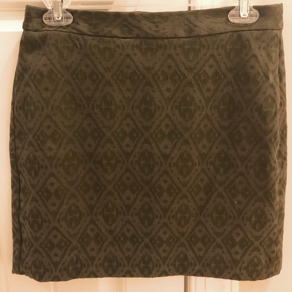 Banana Republic olive green jacquard skirt